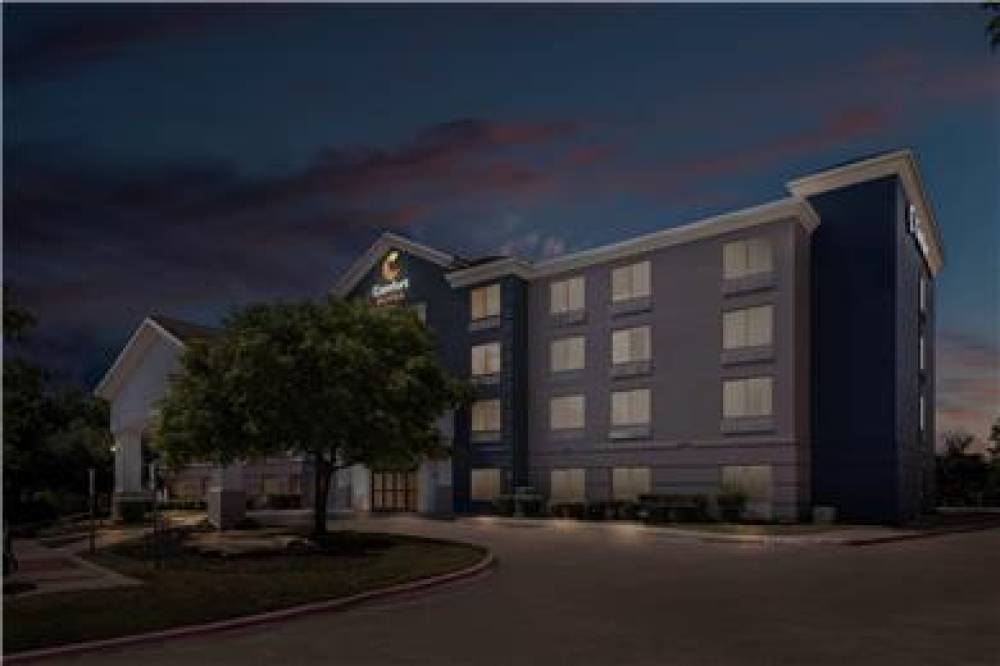 COMFORT SUITES AUSTIN AIRPORT 3