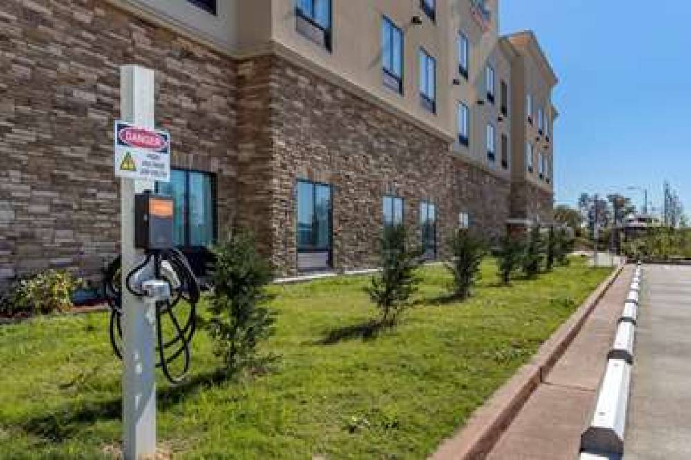 Comfort Suites Batesville