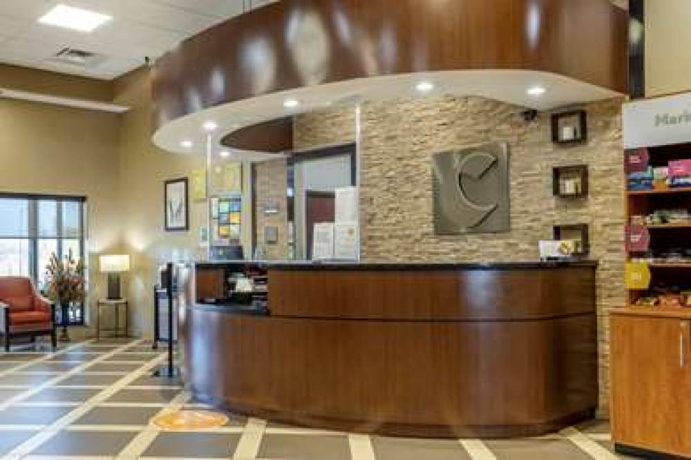COMFORT SUITES BATESVILLE 5