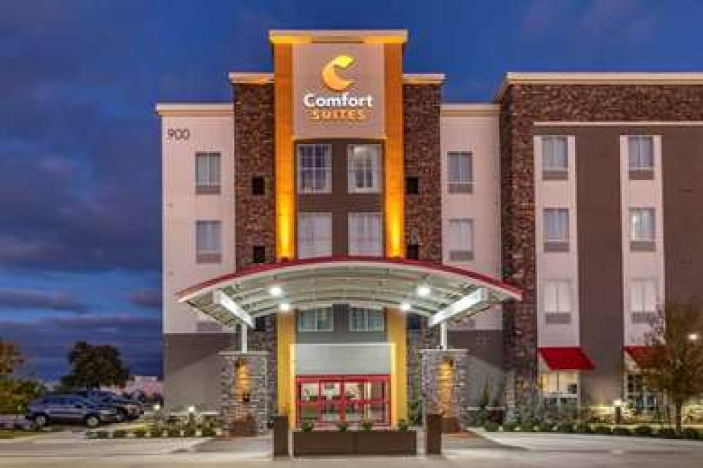 COMFORT SUITES CEDAR PARK 4