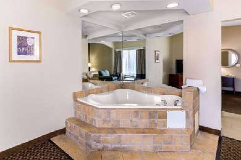 Comfort Suites Columbia Gateway 7