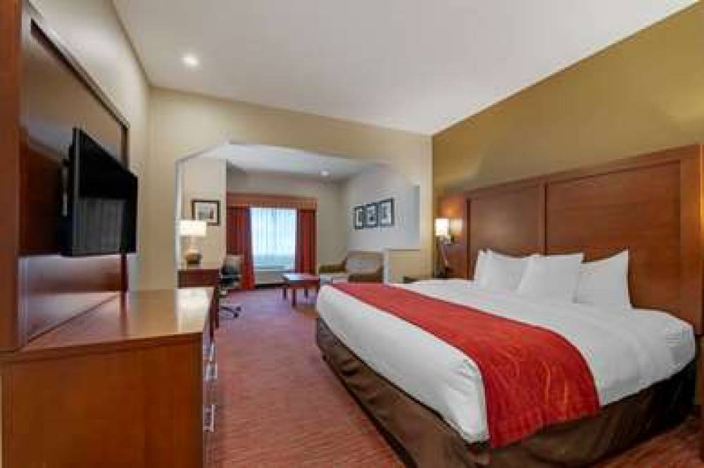 Comfort Suites Columbus 8