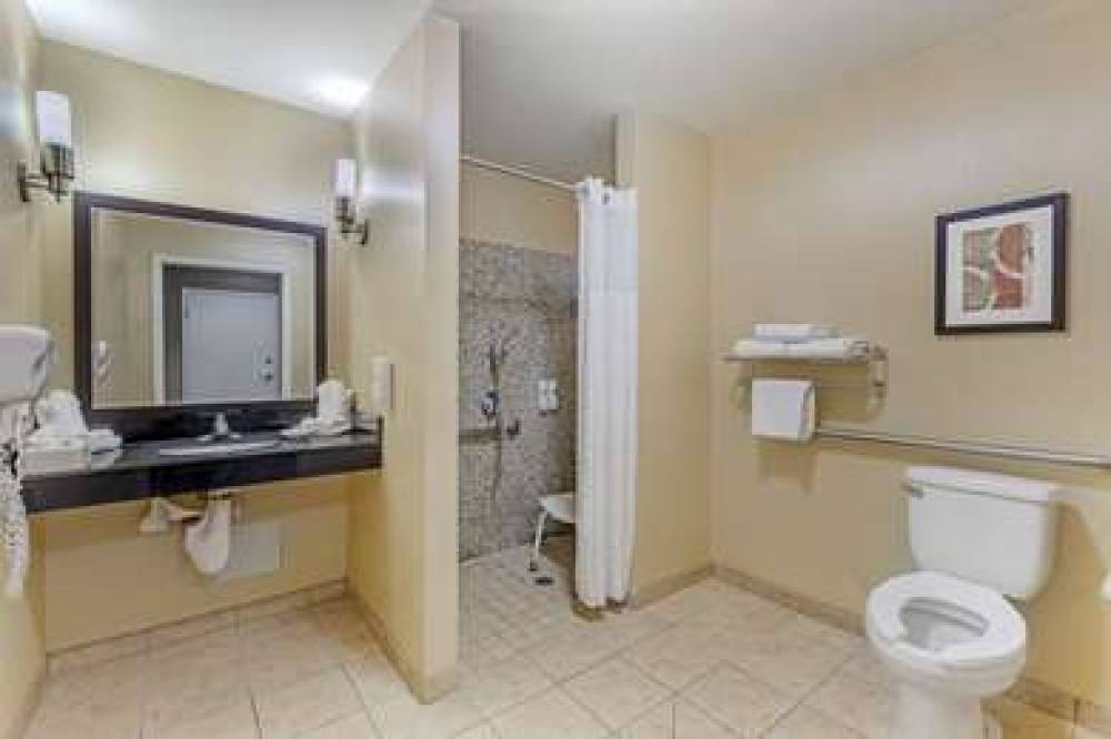 Comfort Suites 7