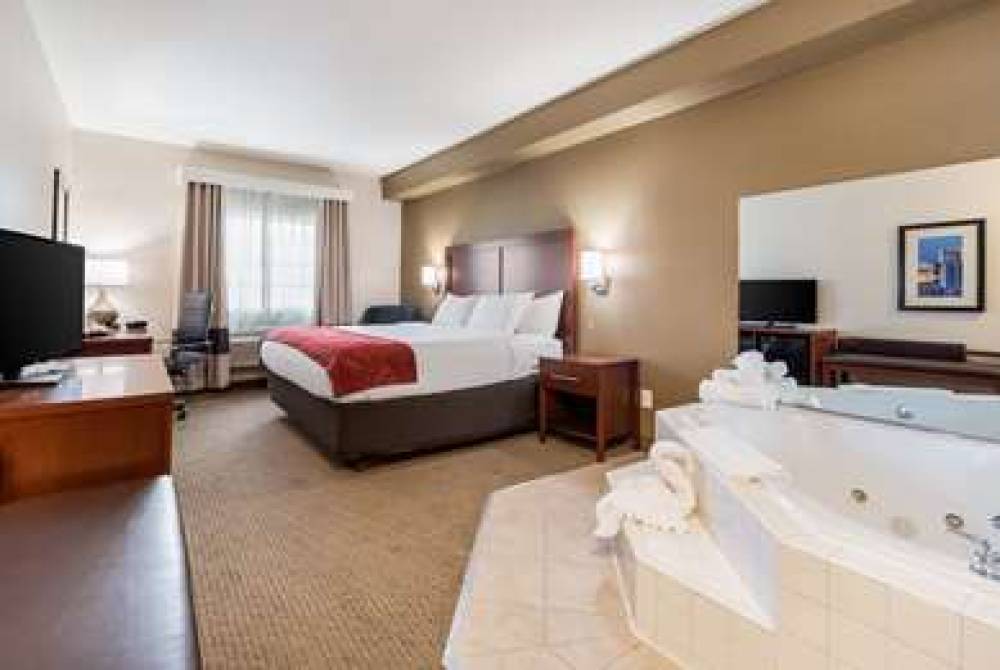 COMFORT SUITES 9