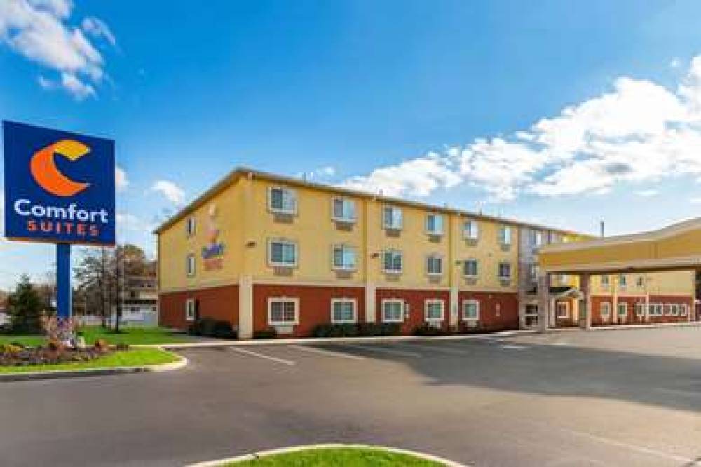 COMFORT SUITES 1