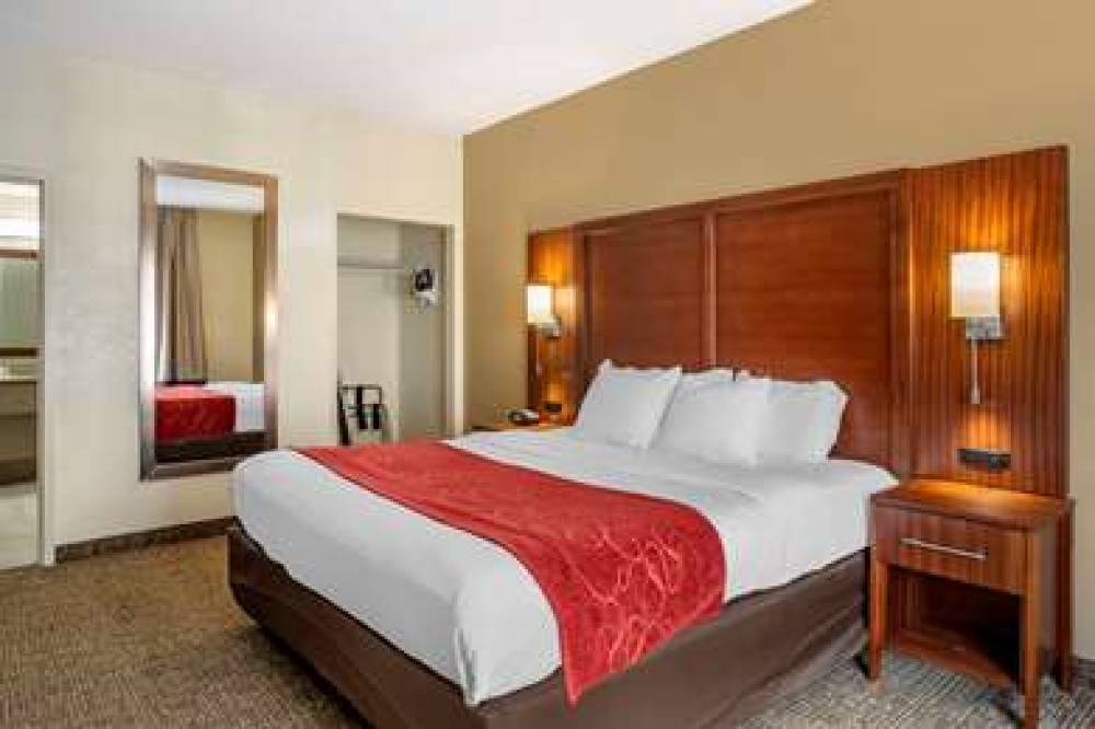 Comfort Suites 10