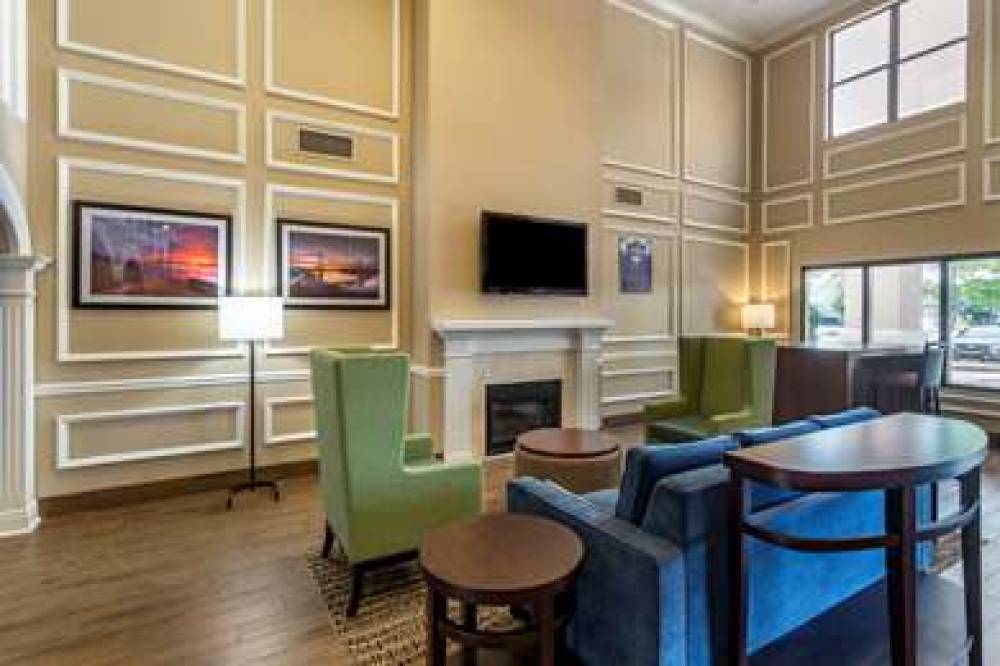 Comfort Suites 3