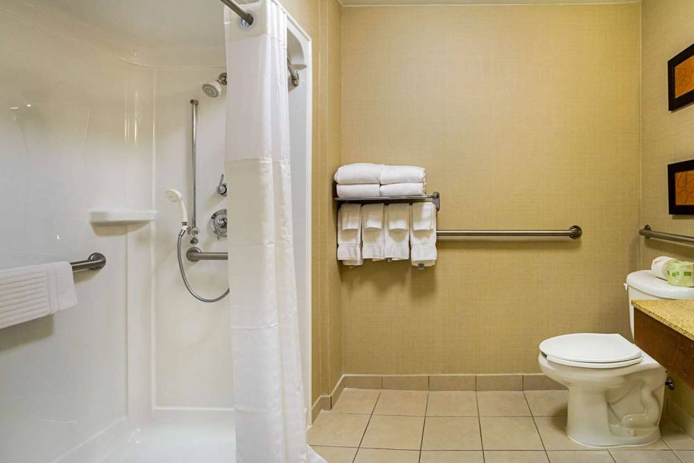 Comfort Suites 2