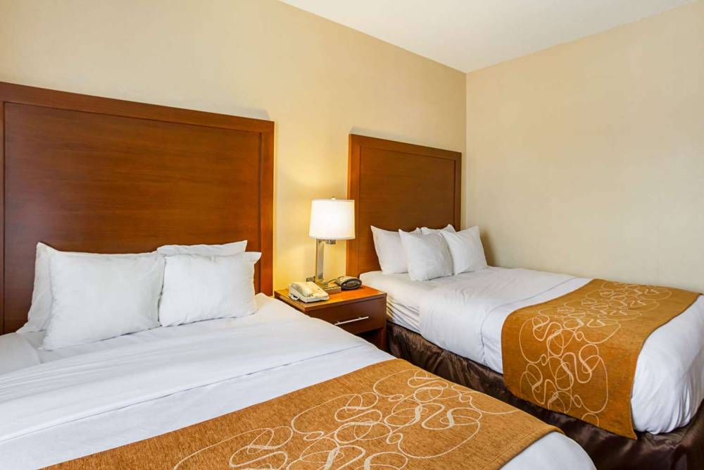 Comfort Suites 7
