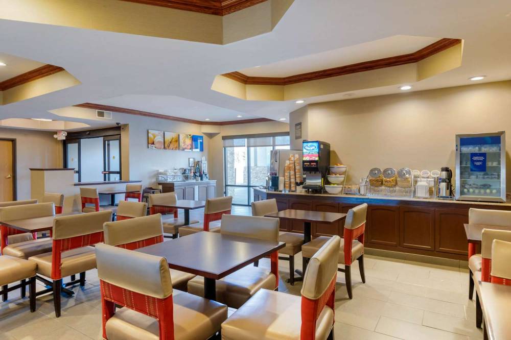 Comfort Suites 5