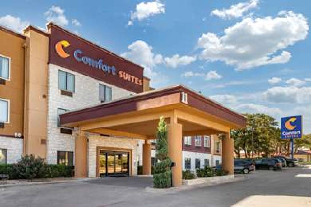 Comfort Suites 1