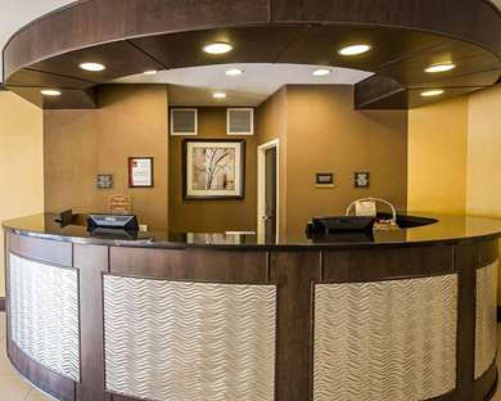 Comfort Suites 4