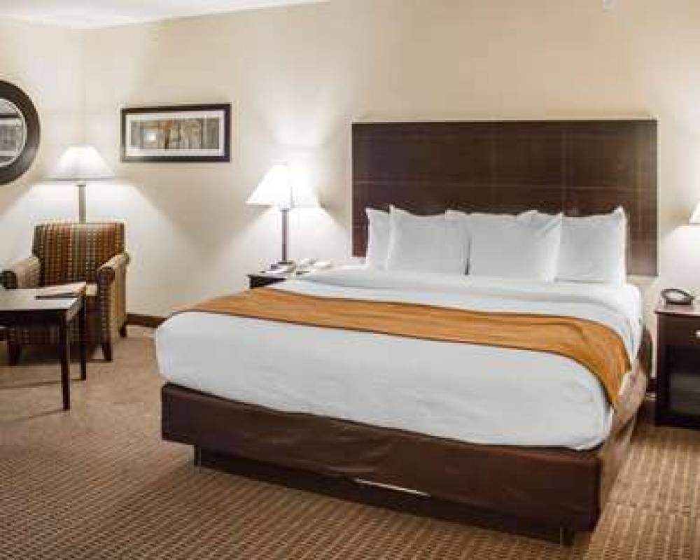 Comfort Suites 10