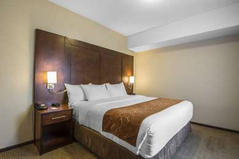 Comfort Suites 10