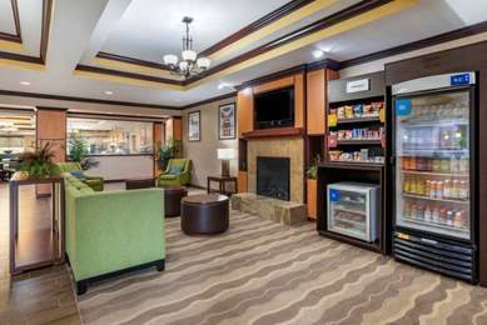 Comfort Suites 4