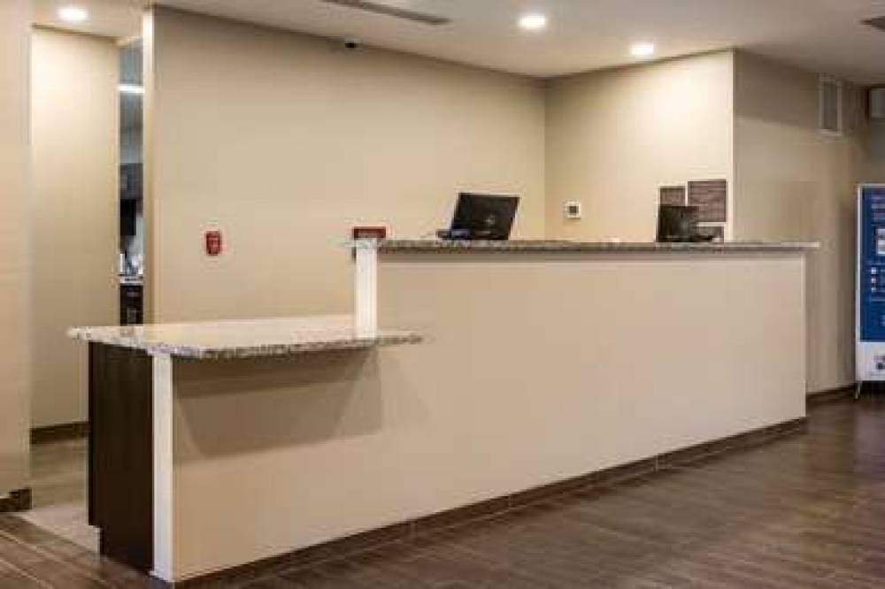 Comfort Suites