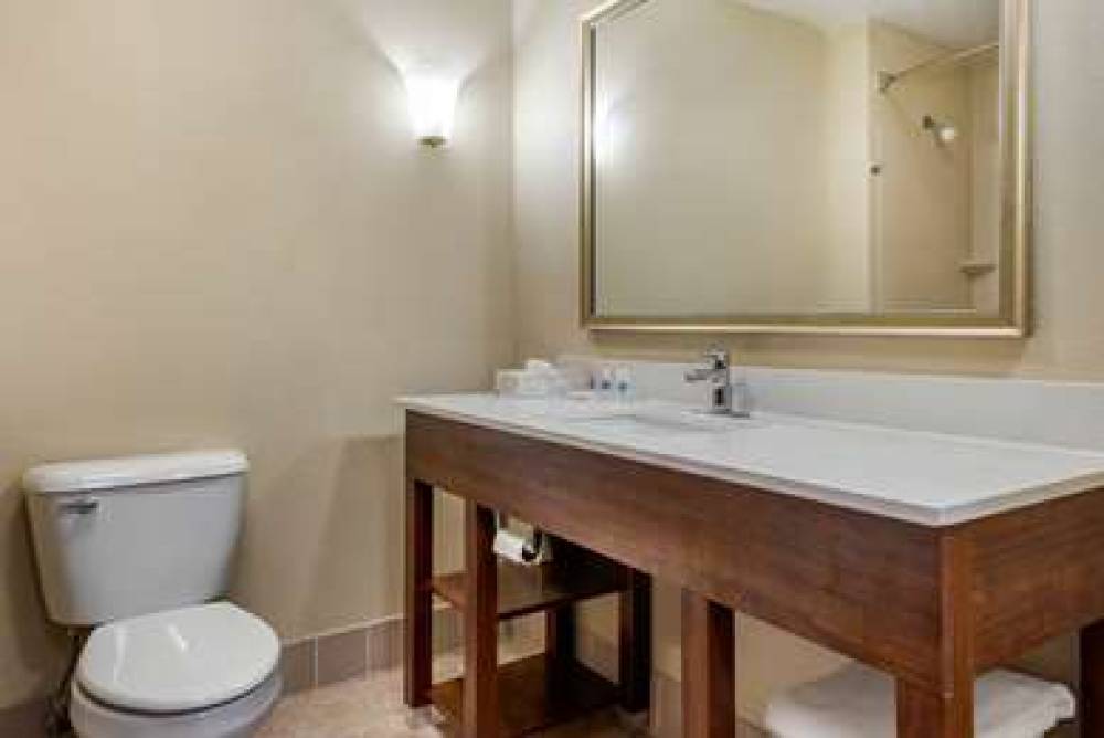 Comfort Suites Dayton-Wright Patterson 7