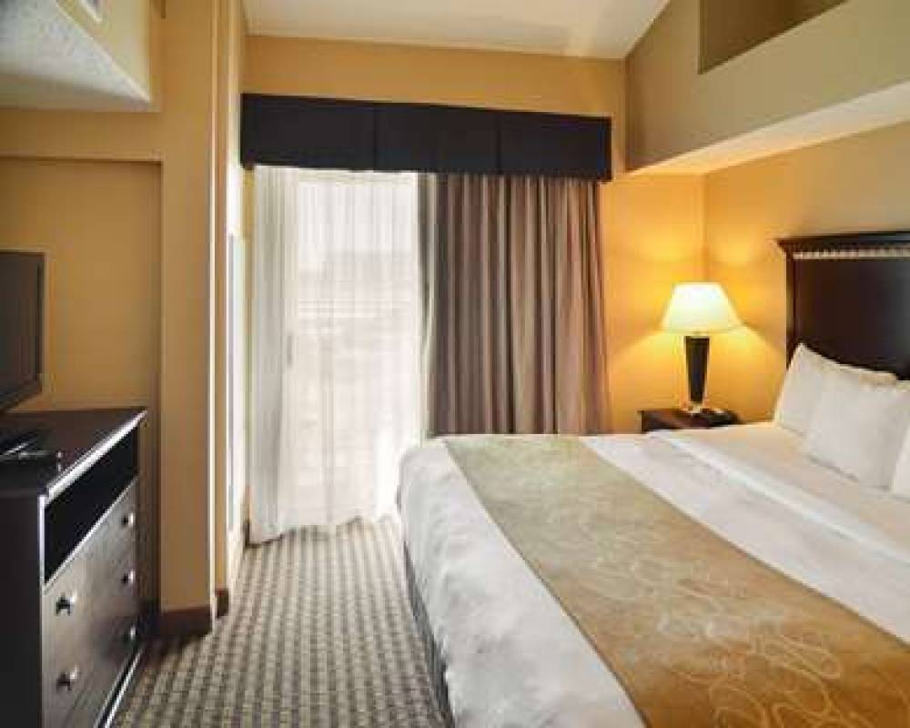 COMFORT SUITES DFW AIRPORT 8