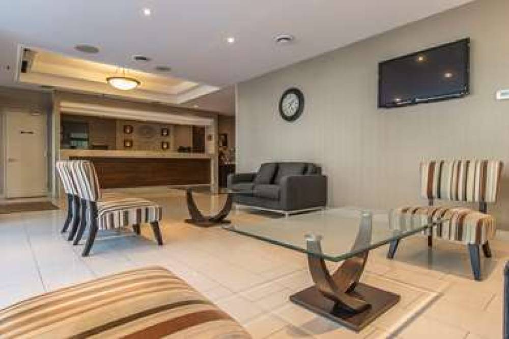 COMFORT SUITES DOWNTOWN 7