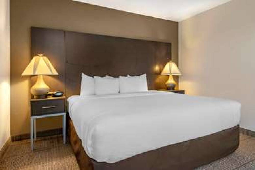 Comfort Suites Fort Pierce I-95 10