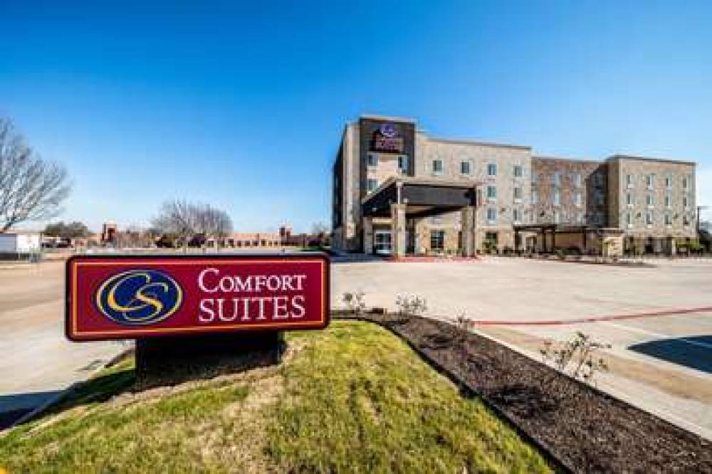 Comfort Suites Grand Prairie - Arlington North 1