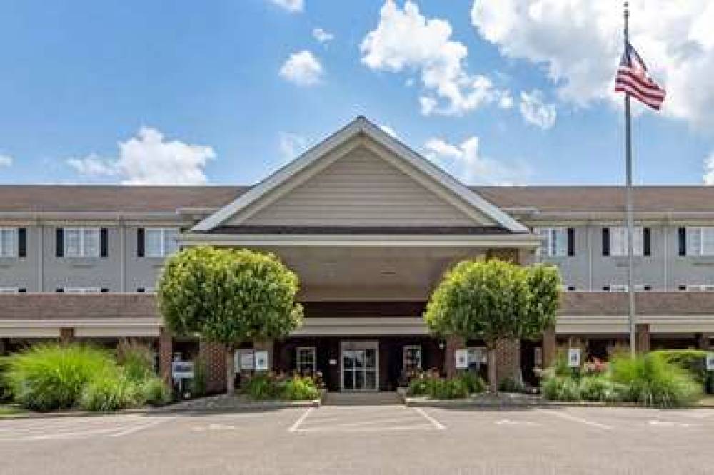 Comfort Suites Hotel And Conference Center 2