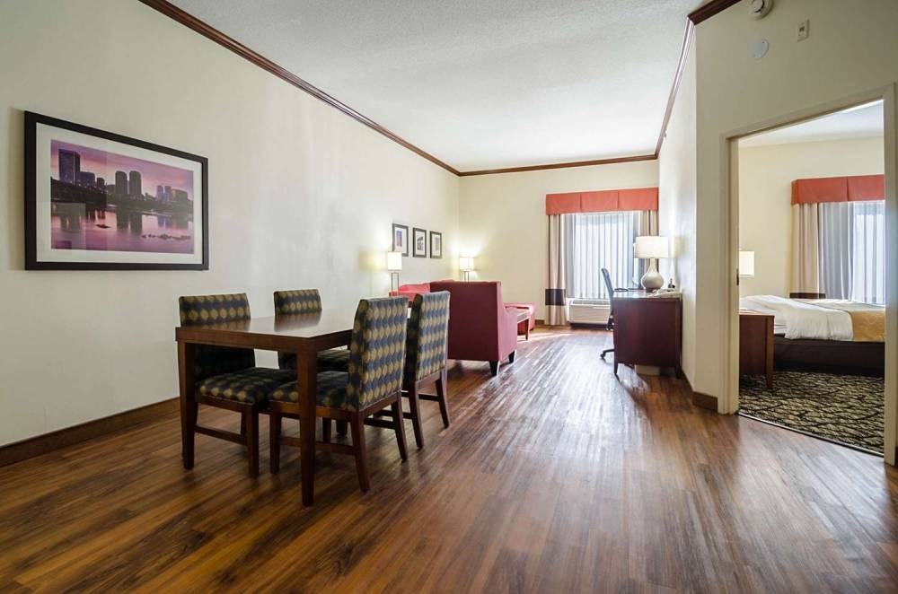 Comfort Suites Innsbrook - Short Pump 10