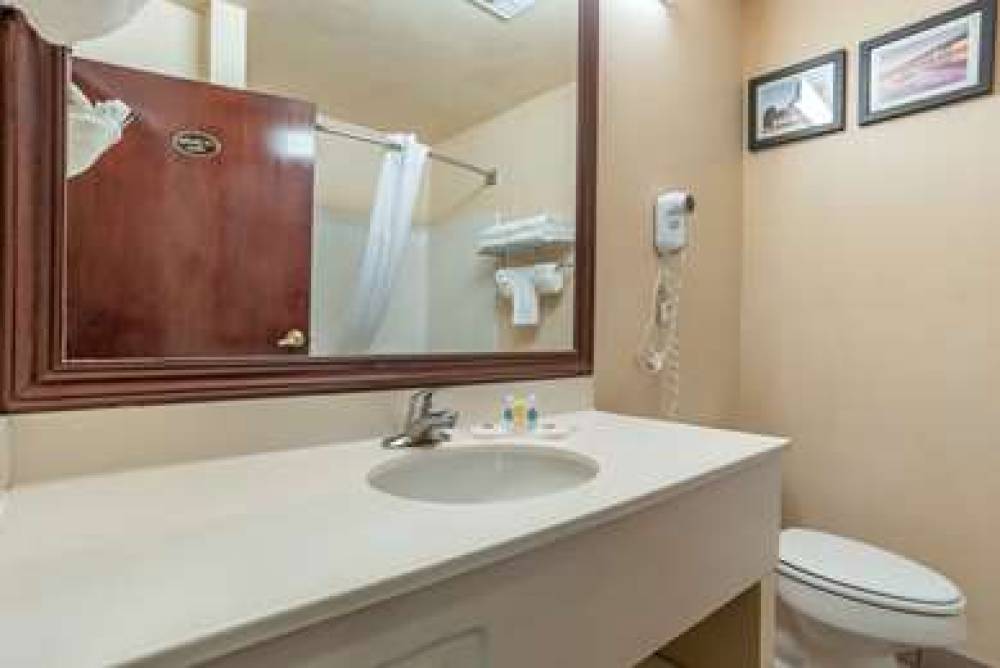 COMFORT SUITES JACKSONVILLE AIRPORT 4