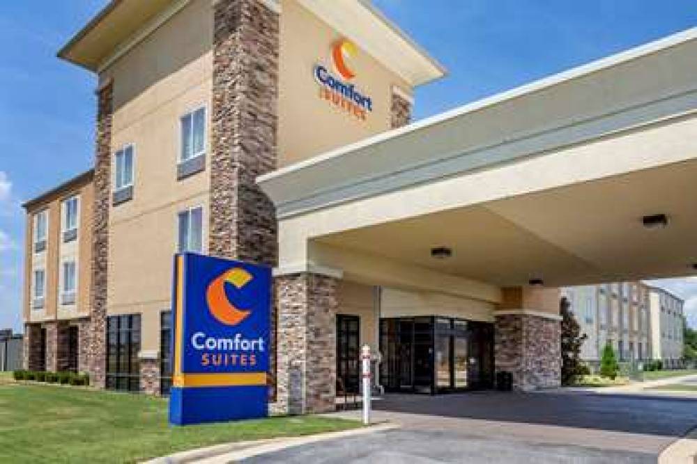Comfort Suites Jonesboro University