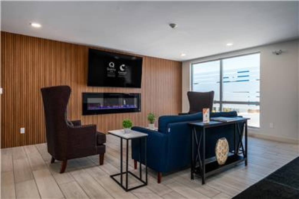 COMFORT SUITES KINGSTON CENTRAL 4
