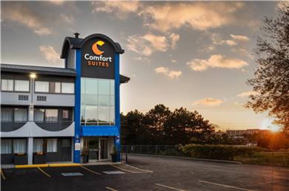 Comfort Suites Kingston Central