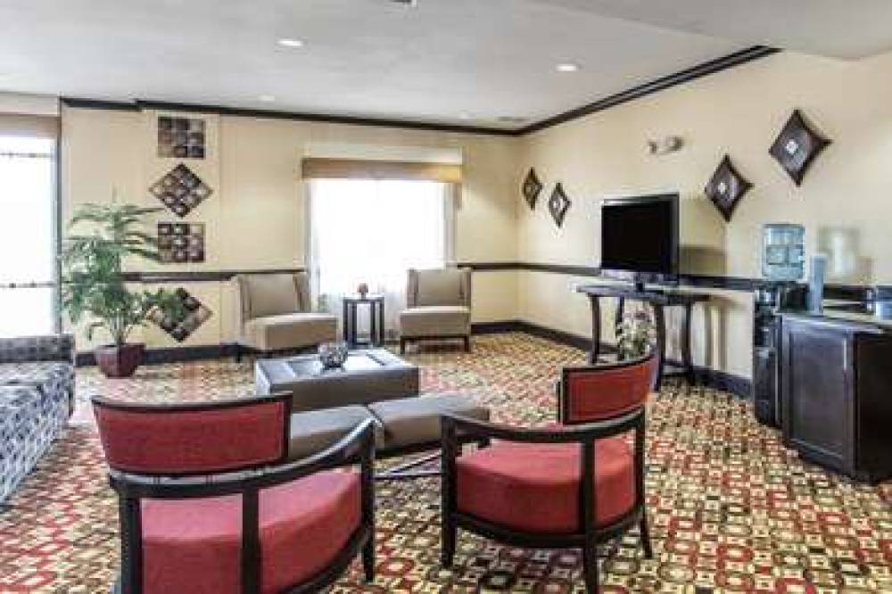 Comfort Suites Lawton Near Fort Sill 3