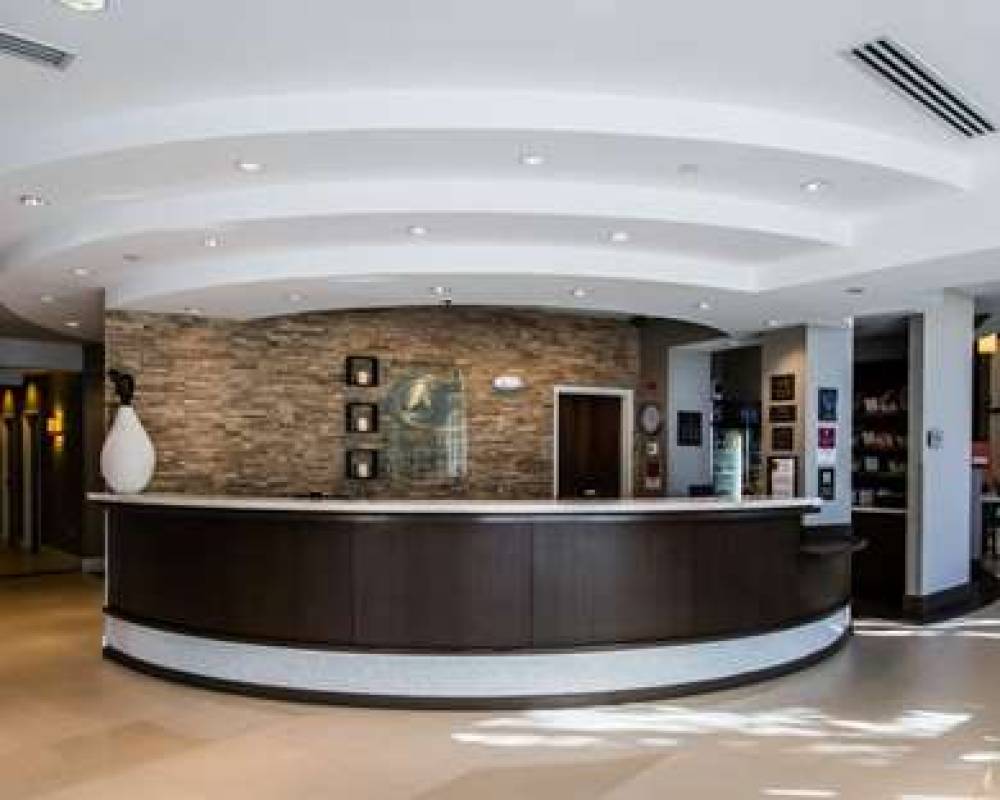 Comfort Suites Miami Airport North 6