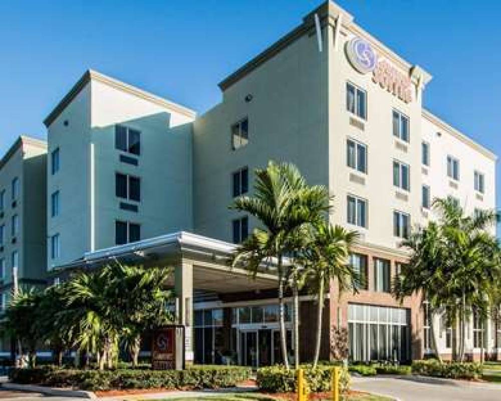 Comfort Suites Miami Airport North 1