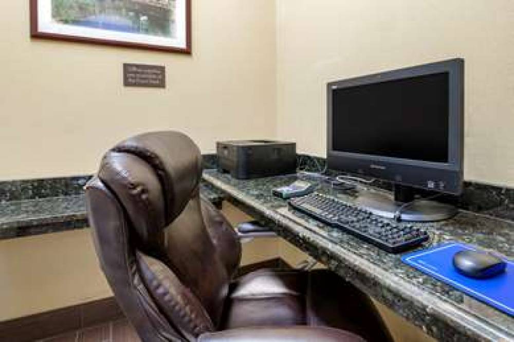 Comfort Suites Miamisburg - Dayton South 7