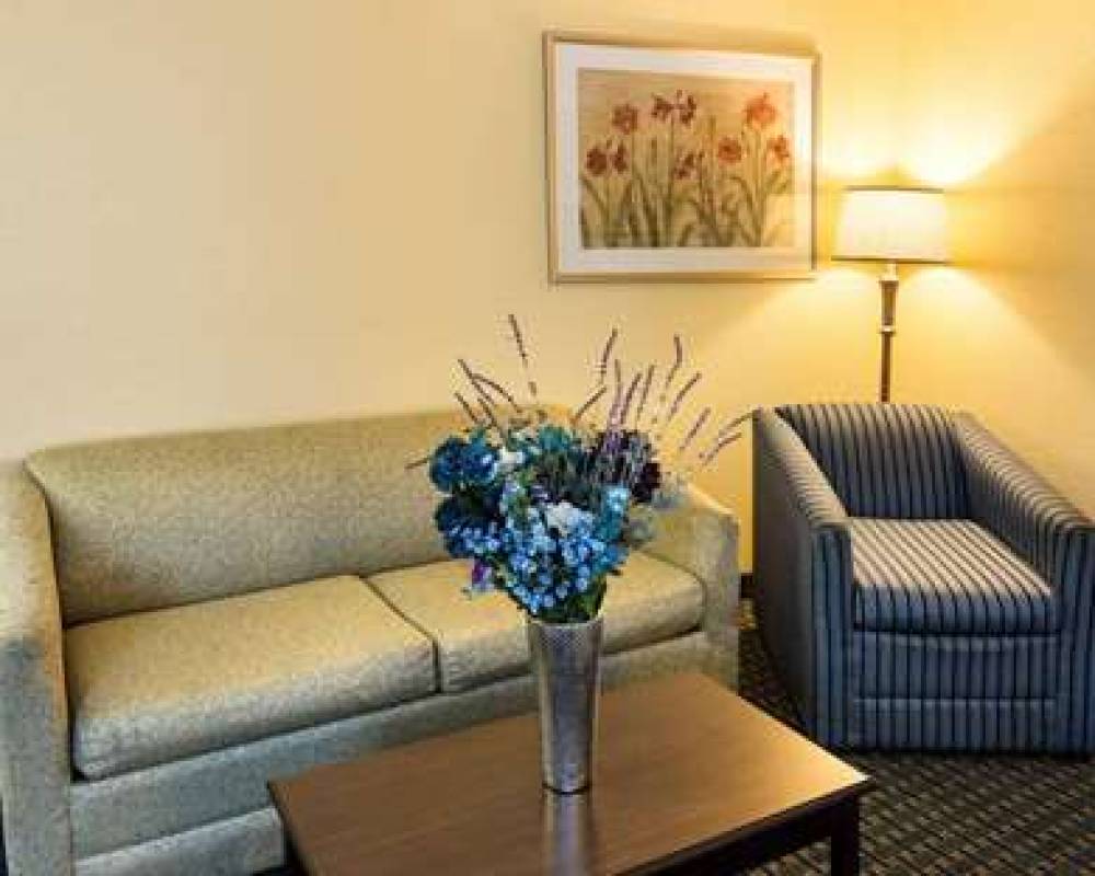 COMFORT SUITES NACOGDOCHES 10