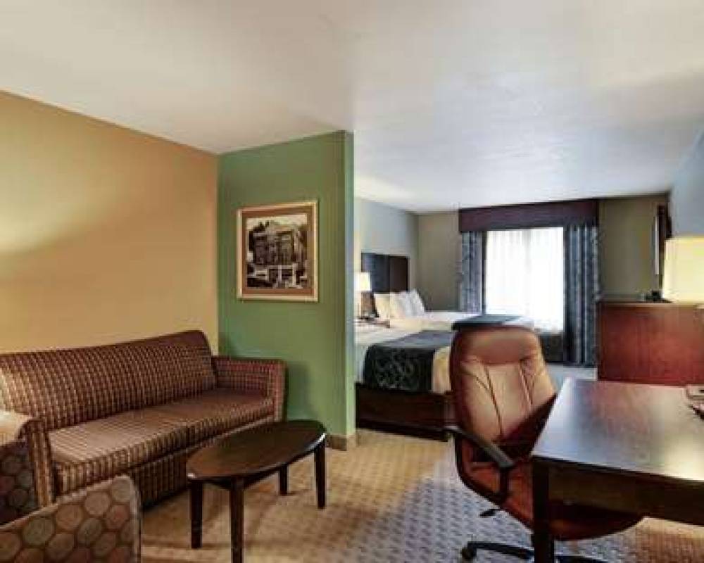Comfort Suites Near Hot Springs Park 9
