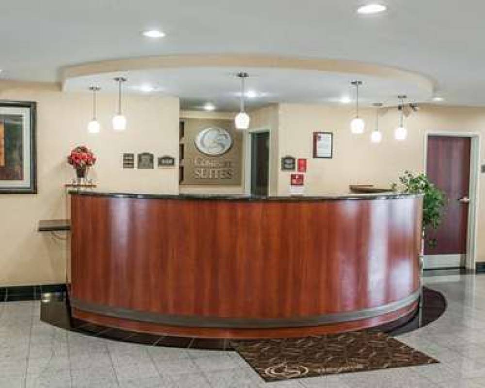 Comfort Suites Near Indianapolis Airport 3