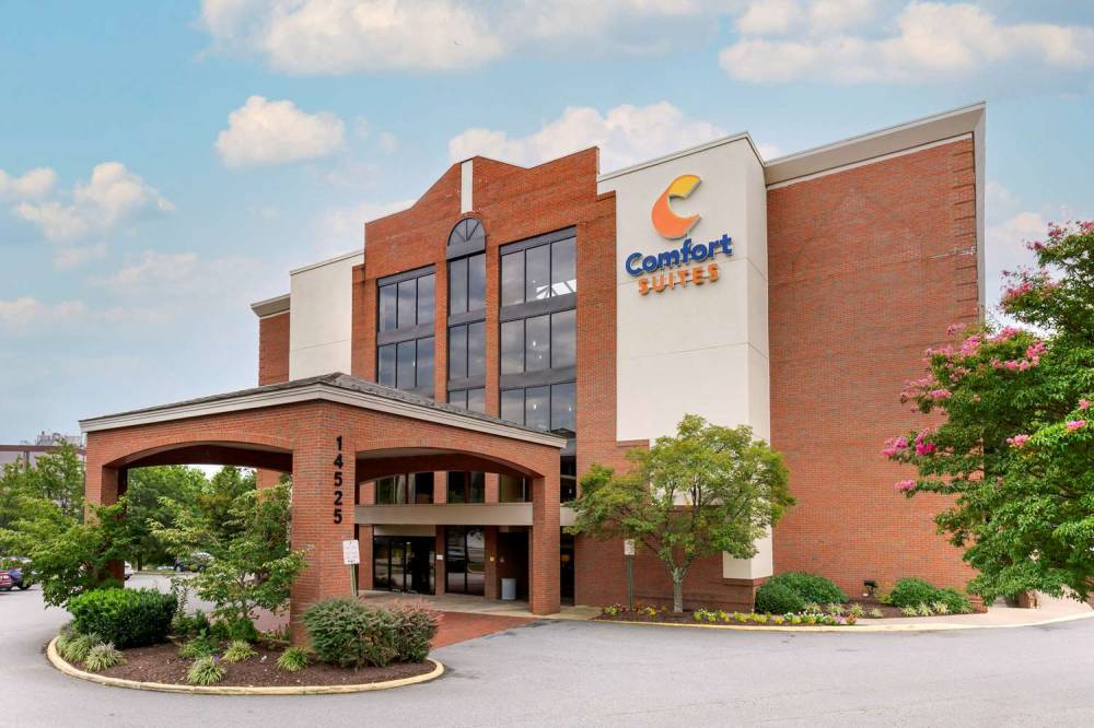 COMFORT SUITES NEAR POTOMAC MILLS 6