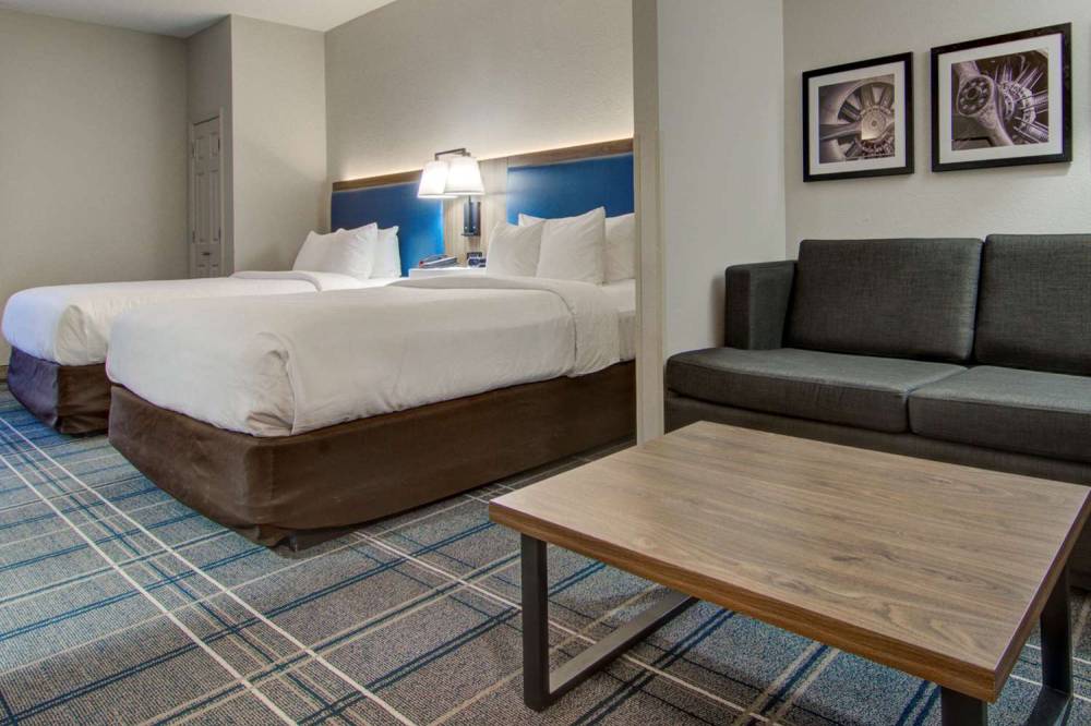 Comfort Suites Newport News Airport 3