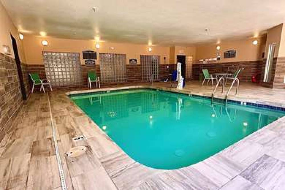 BAYMONT BY WYNDHAM PHOENIX NORTH 4