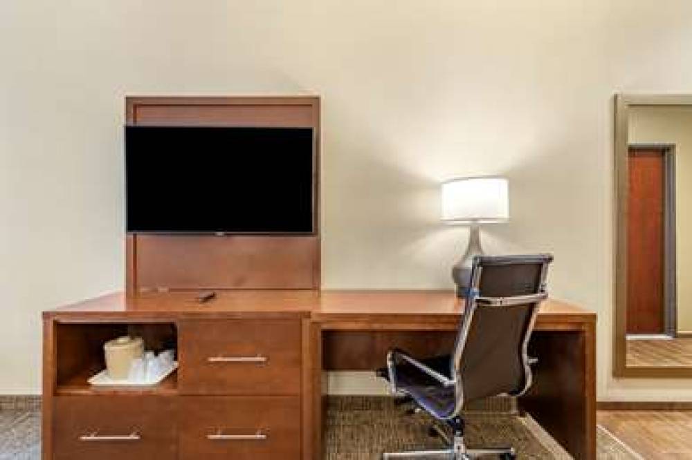 COMFORT SUITES SAN ANTONIO FT SAM H 10
