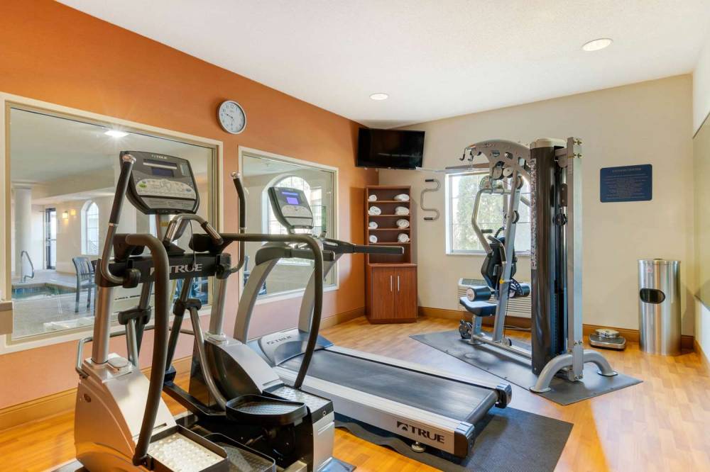 Comfort Suites Stevensville - St. Joseph 4