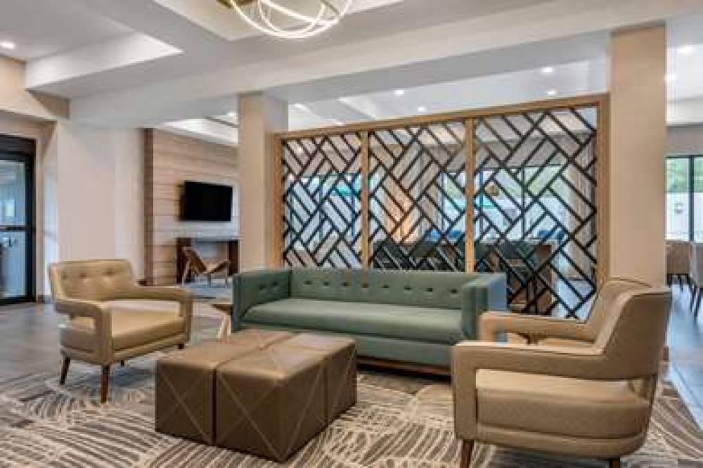 COMFORT SUITES STUART-HUTCHINSON IS 4
