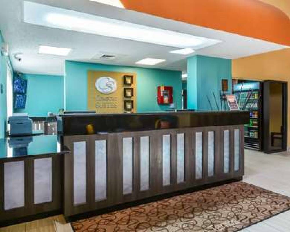 Comfort Suites Tampa - Brandon 4