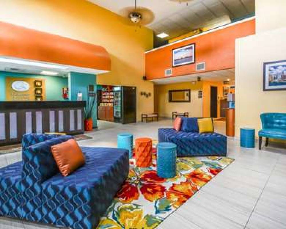 Comfort Suites Tampa - Brandon 5