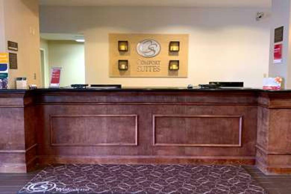 Comfort Suites Texas Ave. 6