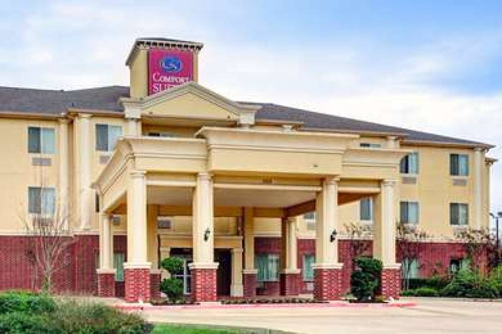 Comfort Suites Texas Ave. 1