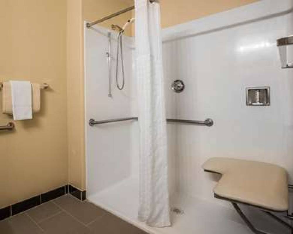 Comfort Suites Victorville I-15 9