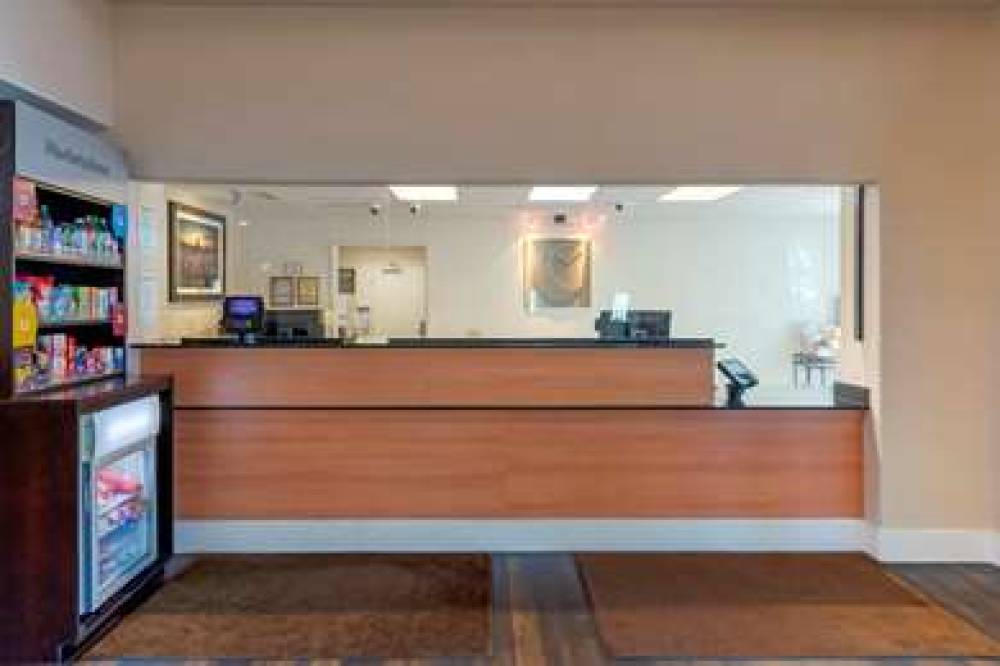 Comfort Suites Victorville I-15 4